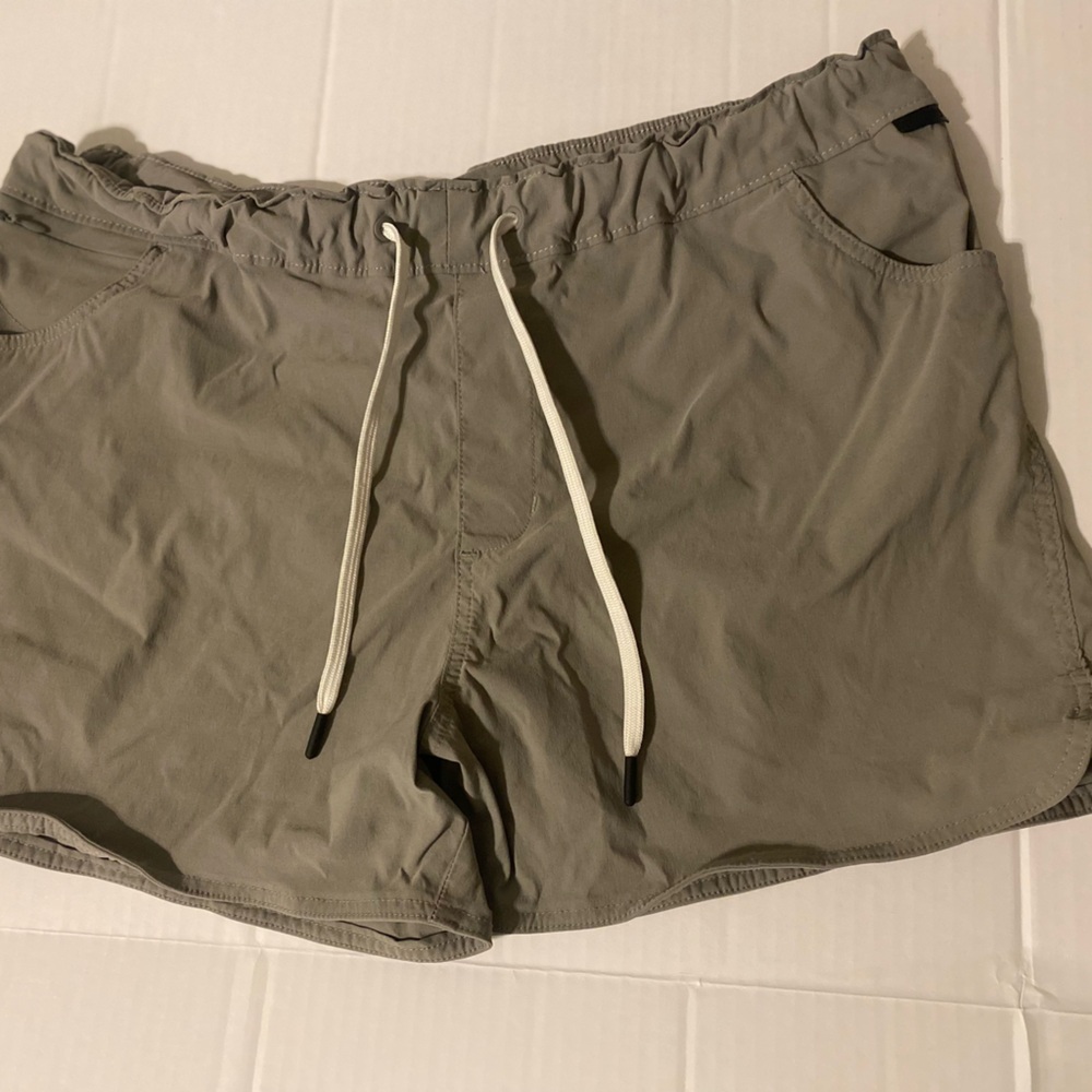 Wrangler Tan Cargo Shorts Lightweight Comfort